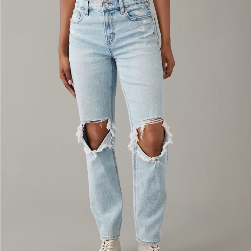 AE Stretch Super High-Waisted Ripped Ankle Straight Jean